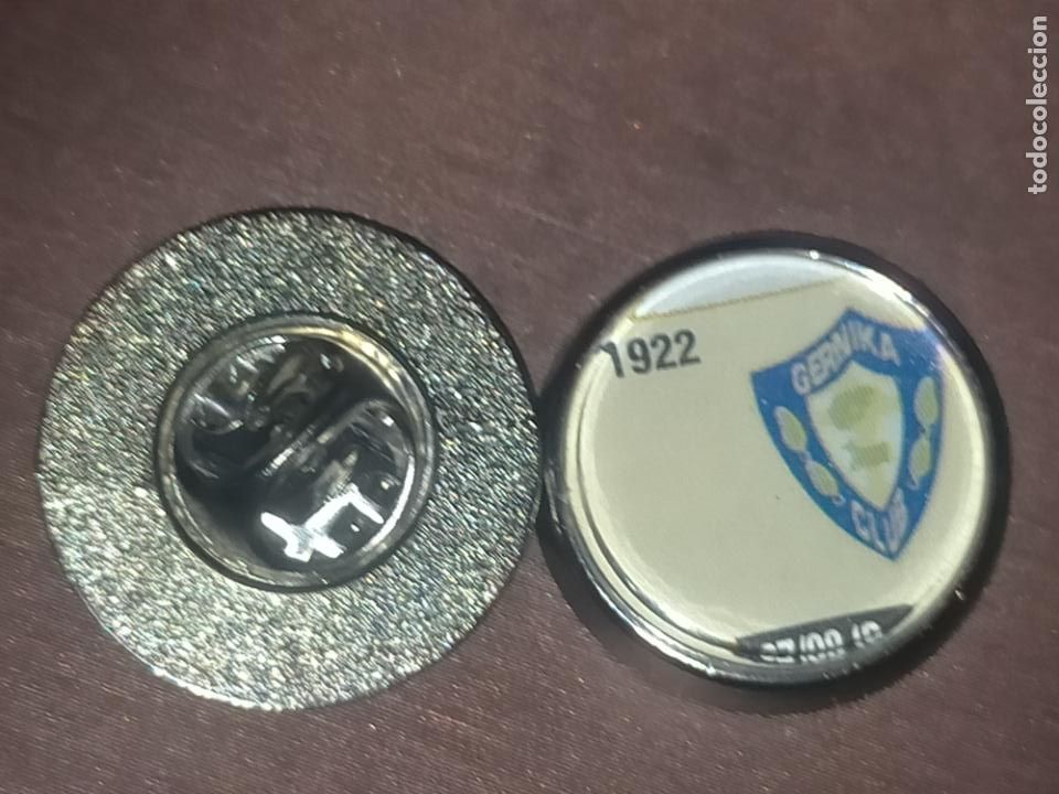 Collection pins: PIN REDONDO METAL - FUTBOL CLUB escudo EQUIPO - Gernika vizcaya