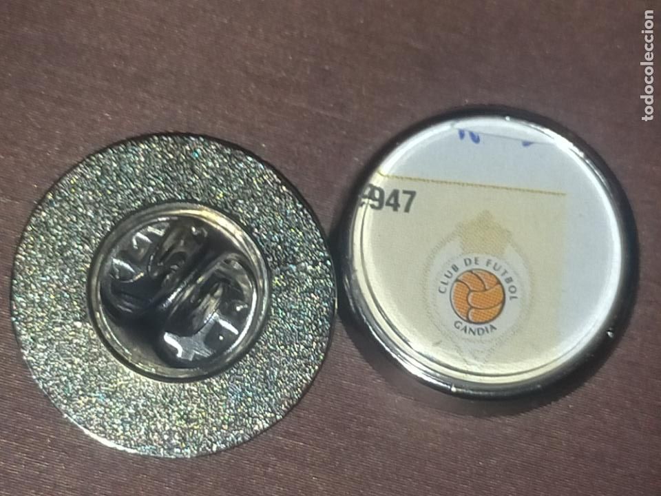 Collection pins: PIN REDONDO METAL - FUTBOL CLUB escudo EQUIPO - Gand&iacute;a Valencia