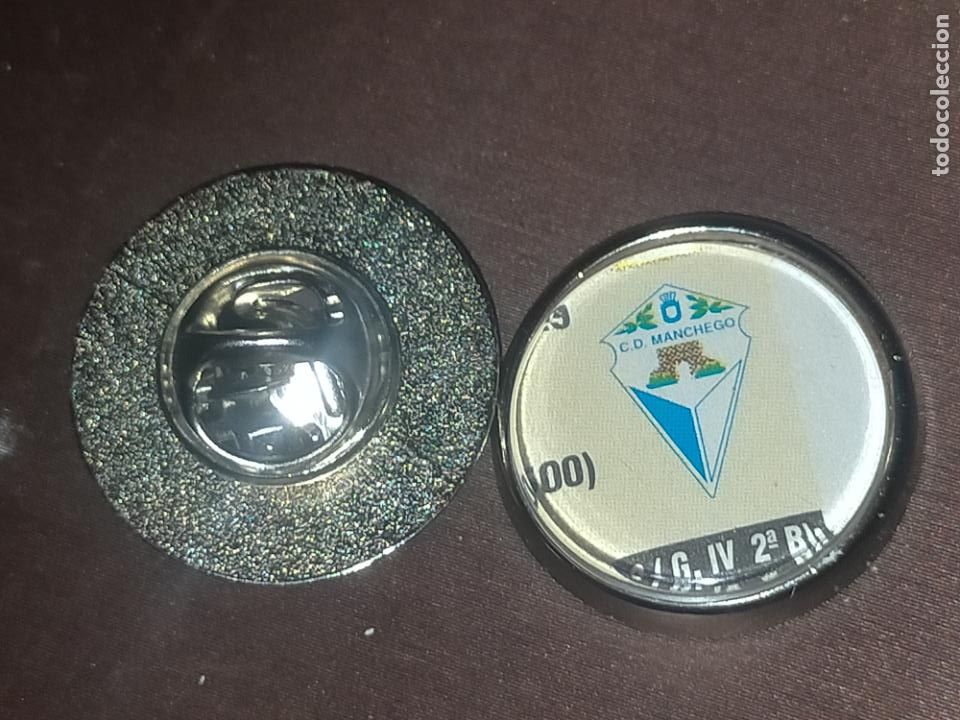 Collection pins: PIN REDONDO METAL - FUTBOL CLUB escudo EQUIPO - manchego Ciudad real