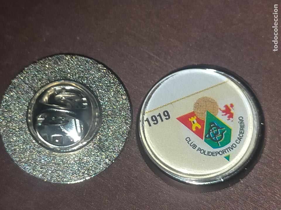 Sammlung von Pins: PIN REDONDO METAL - FUTBOL CLUB escudo EQUIPO - club deportivo cacere&ntilde;o C&aacute;ceres