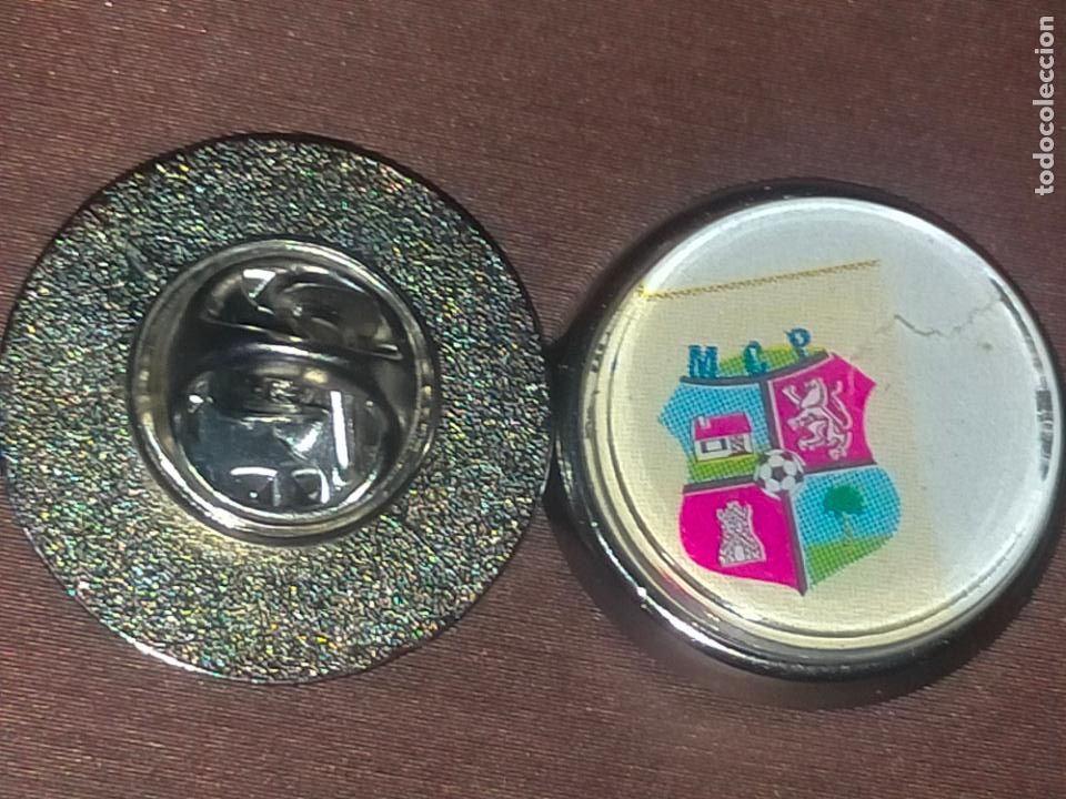 Collection pins: PIN REDONDO METAL - FUTBOL CLUB escudo EQUIPO - moralo Navalmoral de la Mata C&aacute;ceres