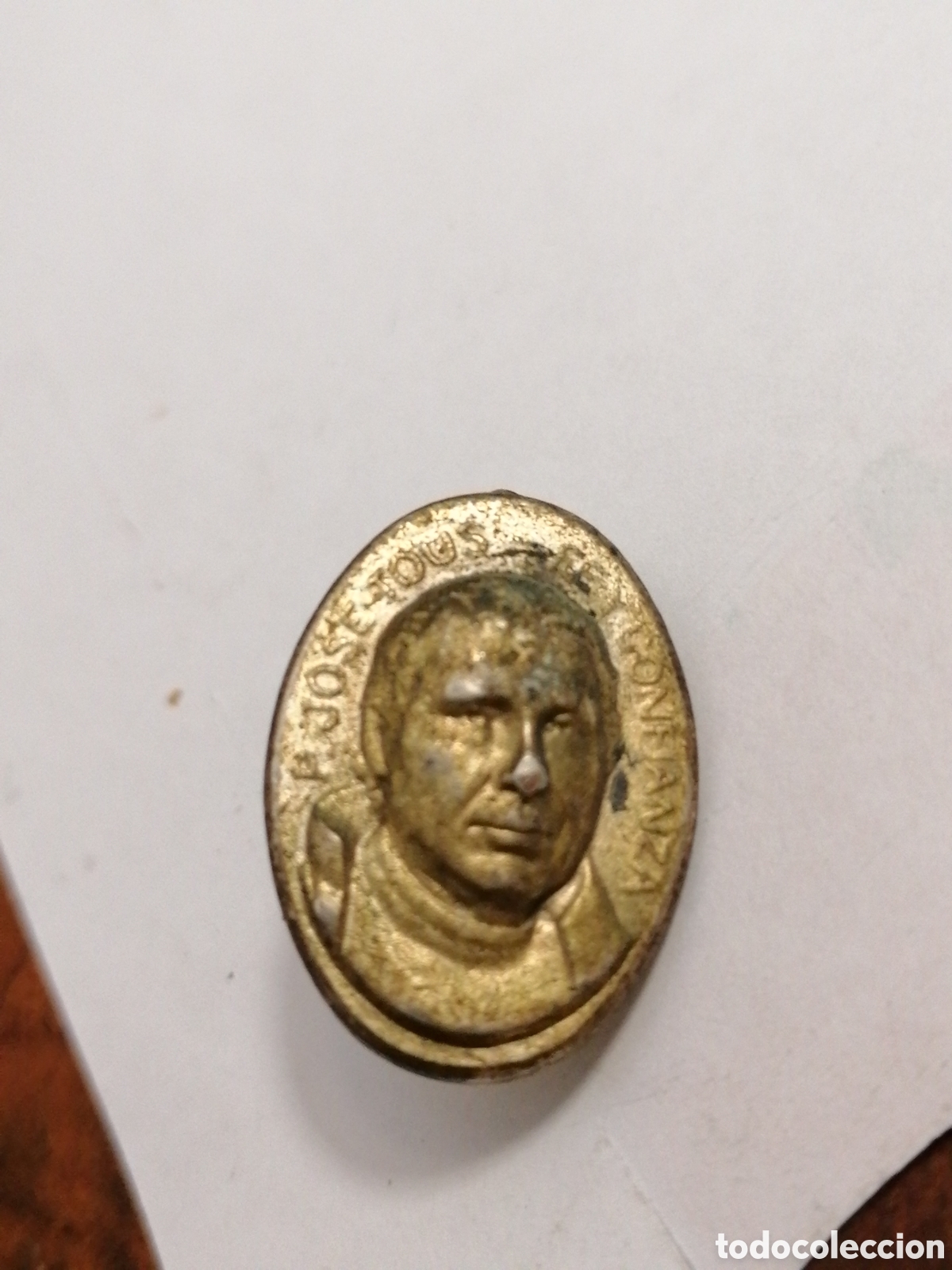 Sammlung von Pins: Pin del Padre Jos&eacute; Tous fe y confianza pin religioso Santo