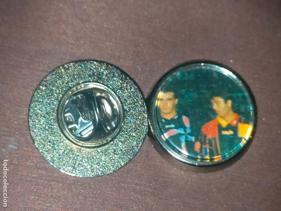 Collection pins: PIN REDONDO METAL - f&uacute;tbol club equipo jugadores H&eacute;rcules