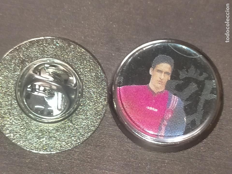 Collection pins: PIN REDONDO METAL - f&uacute;tbol jugador Ra&uacute;l del real Madrid selecci&oacute;n espa&ntilde;ola