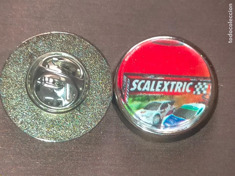 Collection pins: PIN REDONDO METAL - juguetes coches Scalextric