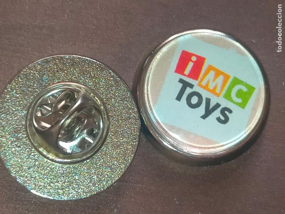 Collection pins: PIN REDONDO METAL - juguetes IMC toys