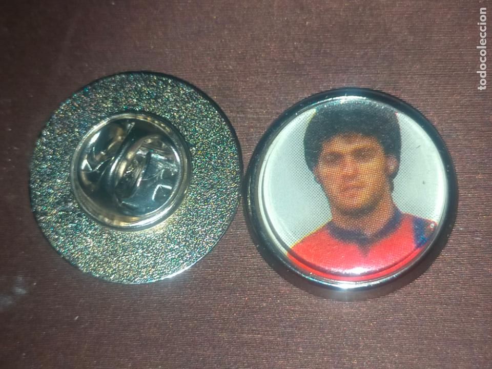 Pin's de collection: PIN REDONDO METAL - futbol espa&ntilde;a seleccion espa&ntilde;ola jugador - club - equipo - mundiales