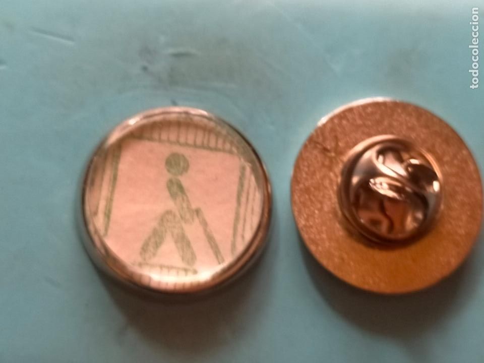 Sammlung von Pins: pin redondo metal - cup&oacute;n de la ONCE O.N.C.E
