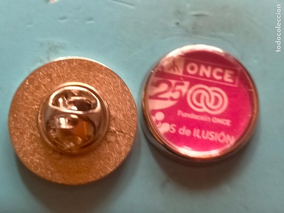 Sammlung von Pins: pin redondo metal - cup&oacute;n de la ONCE O.N.C.E