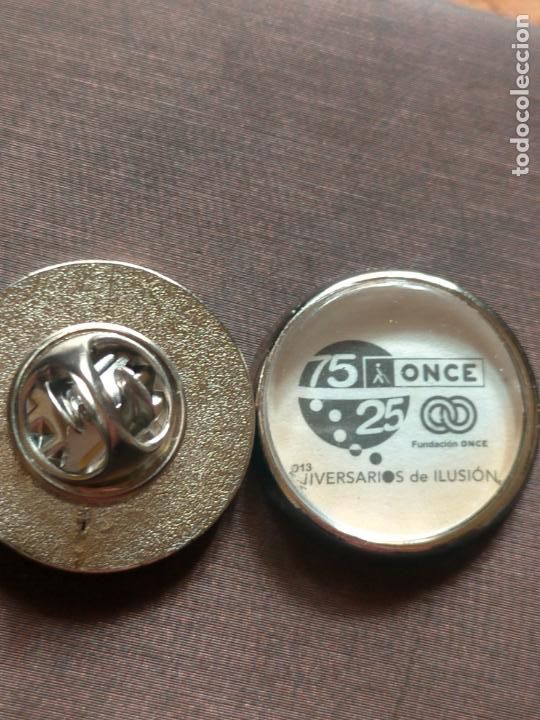 Sammlung von Pins: pin redondo metal - cup&oacute;n de la ONCE O.N.C.E