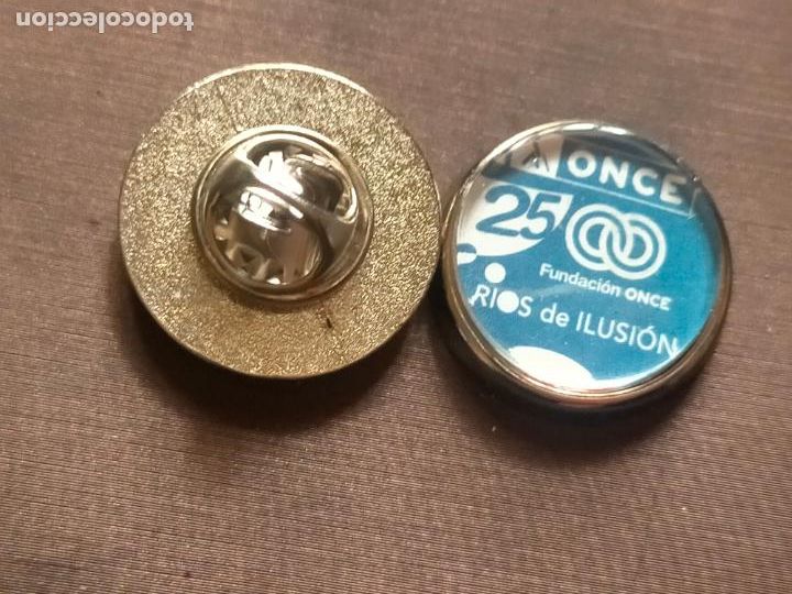 Sammlung von Pins: pin redondo metal - cup&oacute;n de la ONCE O.N.C.E