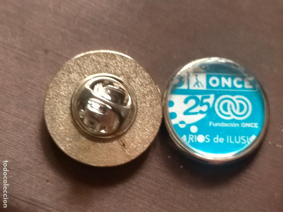 Pins e Spille di collezione: pin redondo metal - cup&oacute;n de la ONCE O.N.C.E