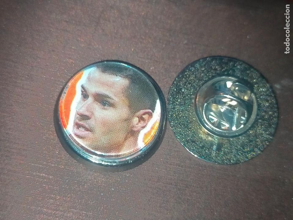 Pins de cole&ccedil;&atilde;o: PIN REDONDO METAL - FUTBOL CLUB JUGADOR EQUIPO - ATLETICO DE MADRID