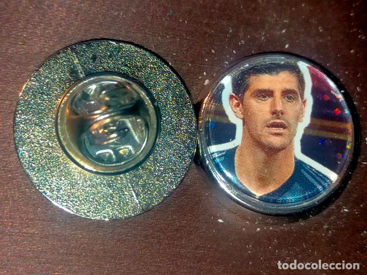 Pins de cole&ccedil;&atilde;o: PIN REDONDO METAL - F&Uacute;TBOL liga jugador equipo REAL MADRID
