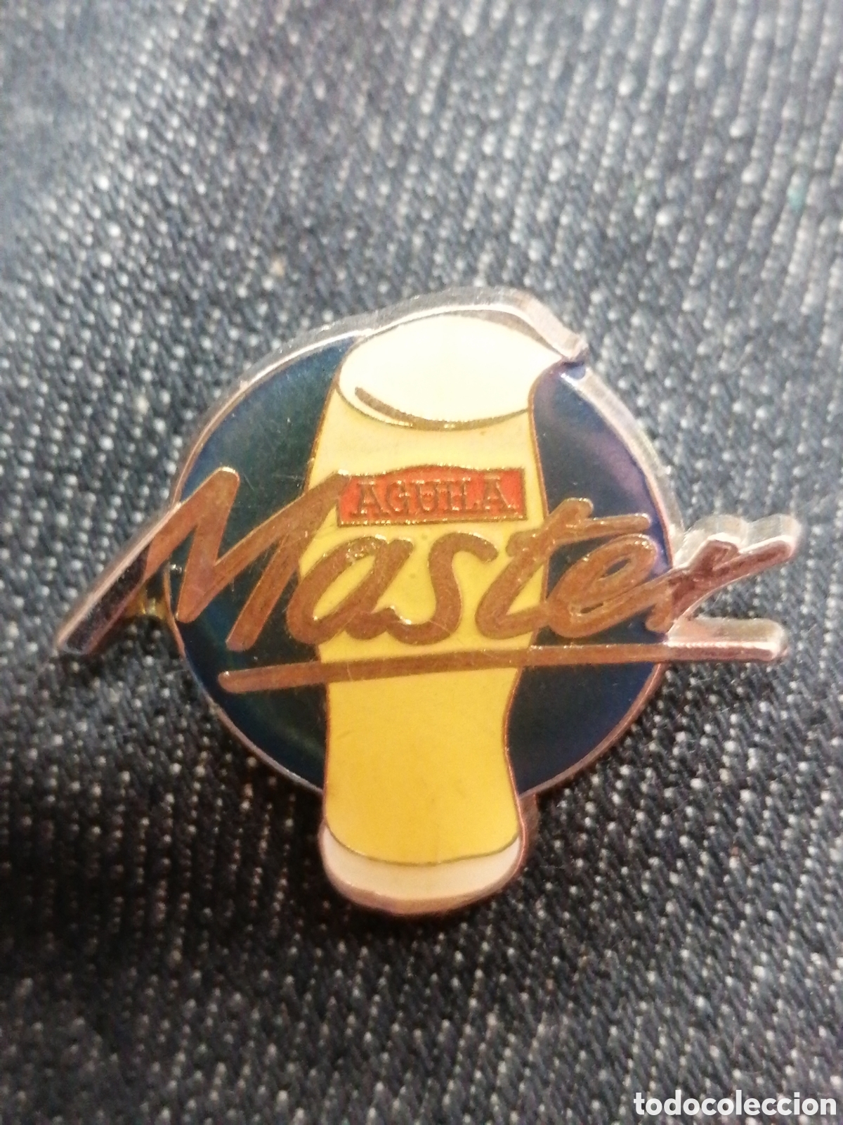 Collection pins: Llavero cerveza &aacute;guila beer bier