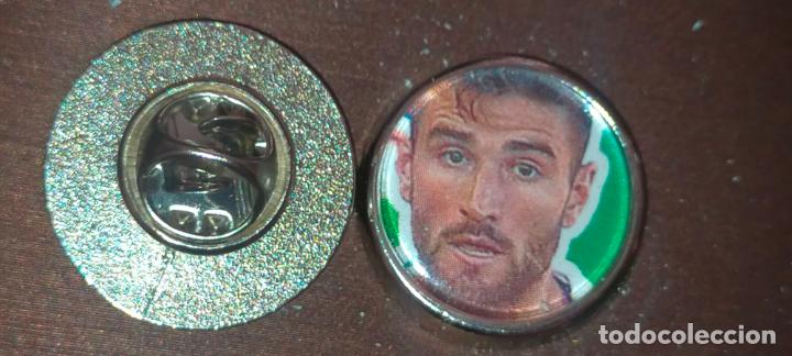 Pins de cole&ccedil;&atilde;o: pin redondo metal - FUTBOL real Betis Balompi&eacute; , JUGADOR O ESCUDO . EQUIPO LIGA