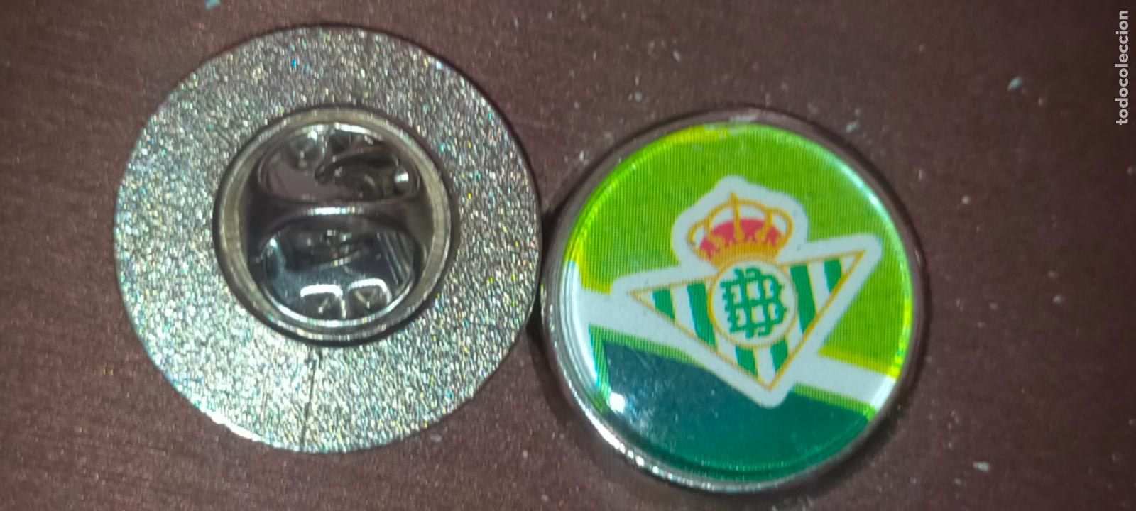 Pins de colecci&oacute;n: pin redondo metal - FUTBOL real Betis Balompi&eacute; , JUGADOR O ESCUDO . EQUIPO LIGA
