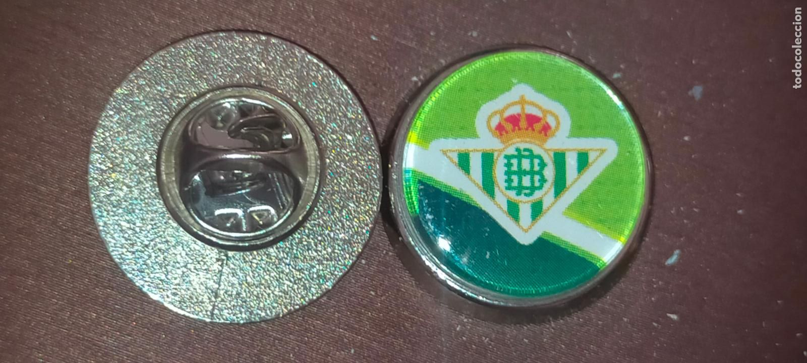 Pins de colecci&oacute;n: pin redondo metal - FUTBOL real Betis Balompi&eacute; , JUGADOR O ESCUDO . EQUIPO LIGA