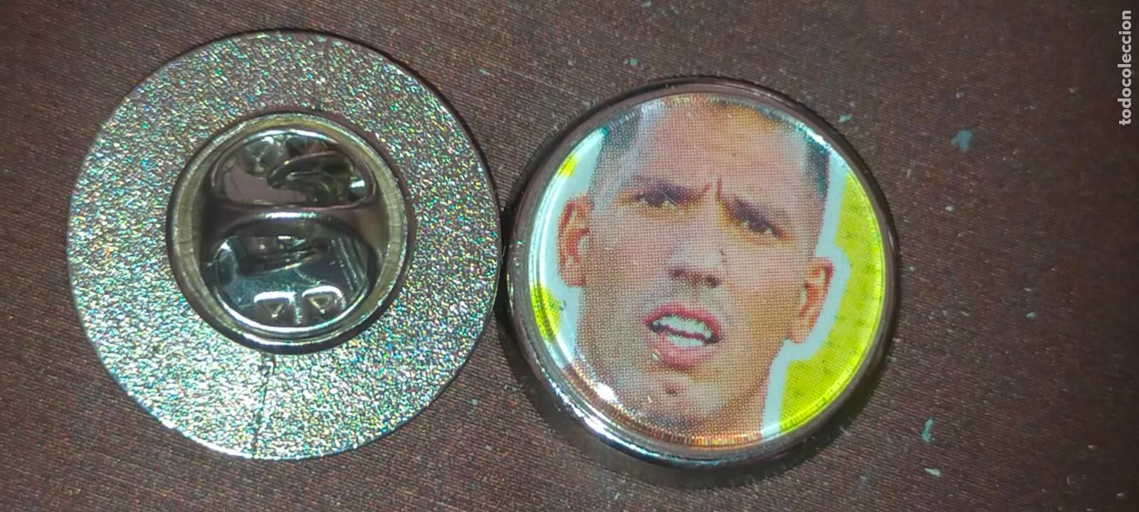 Pins de colecci&oacute;n: pin redondo metal - FUTBOL real Betis Balompi&eacute; , JUGADOR O ESCUDO . EQUIPO LIGA