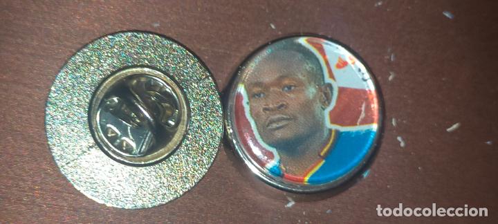 Sammlung von Pins: pin redondo metal - FUTBOL s.a.d Getafe club ,