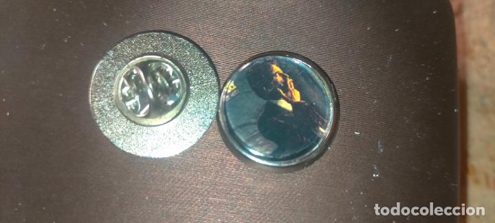 Pins de colecci&oacute;n: pin redondo metal - cantante joaquin sabina