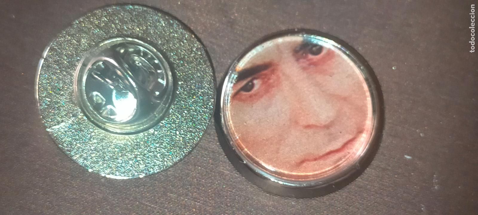 Pins de colecci&oacute;n: pin redondo metal - cantante joaquin sabina