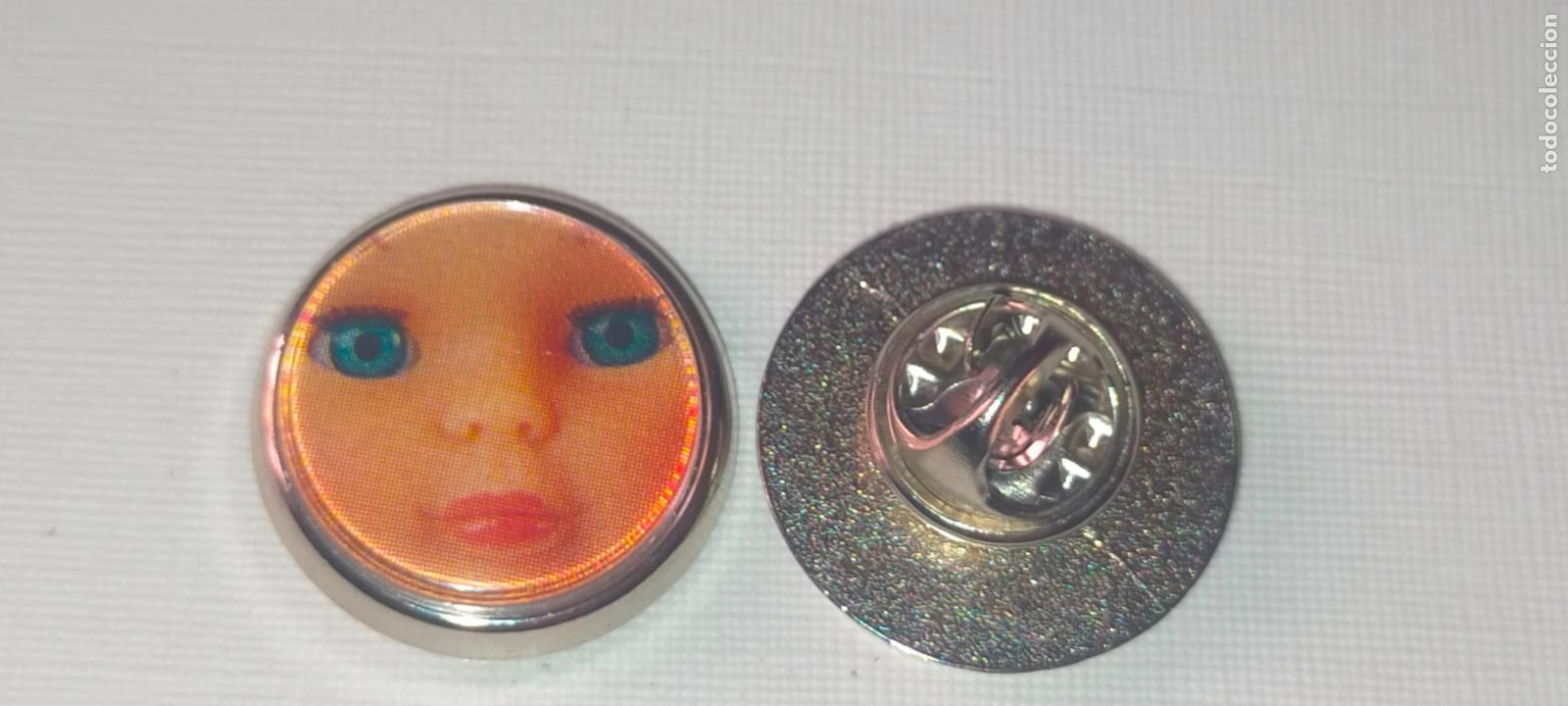 Collection pins: pin redondo metal - juguetes mu&ntilde;ecas Nancy edici&oacute;n especial