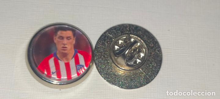 Sammlung von Pins: PIN REDONDO METAL - FUTBOL EQUIPO COMPONENTE O JUGADOR CLUB ATLETICO DE MADRID