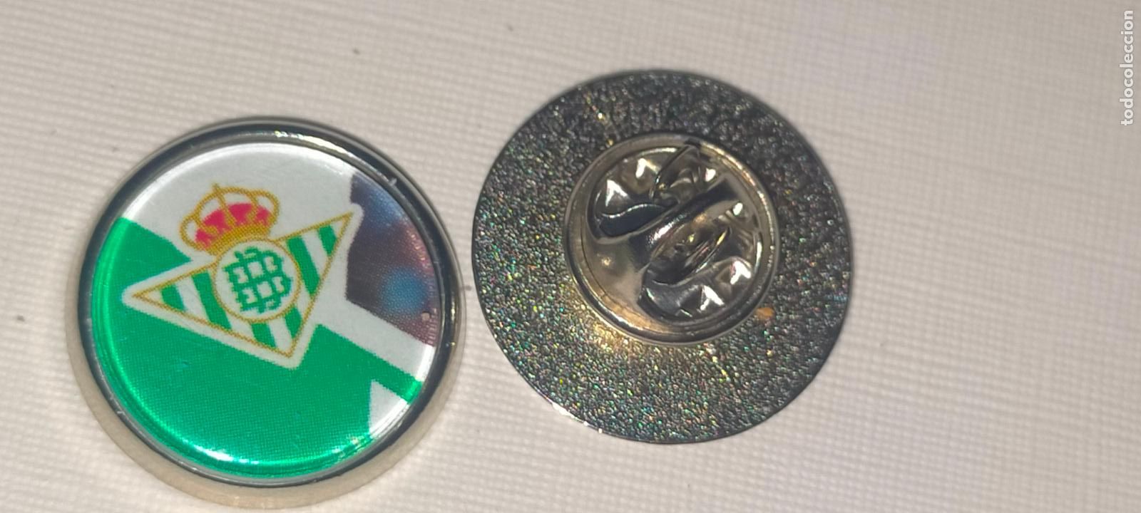 Collection pins: PIN REDONDO METAL - FUTBOL EQUIPO COMPONENTE escudo O JUGADOR CLUB REAL BETIS BALOMPIE