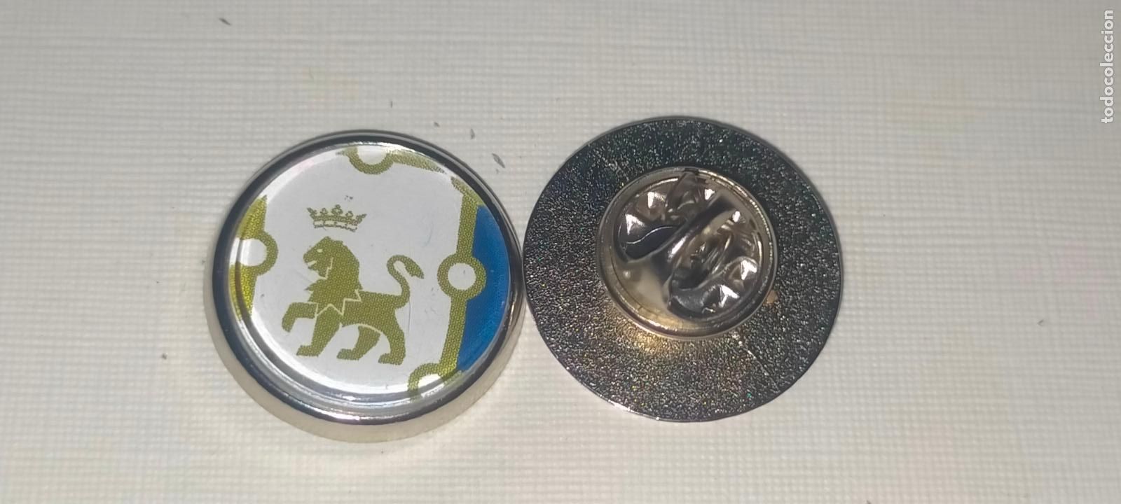 Collection pins: PIN REDONDO METAL - FUTBOL EQUIPO COMPONENTE JUGADOR CLUB OSASUNA