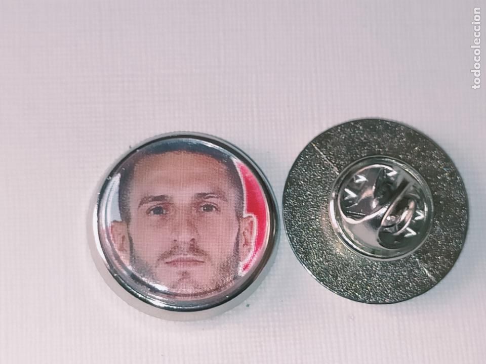 Collection pins: PIN REDONDO METAL - FUTBOL EQUIPO COMPONENTE JUGADOR f&uacute;tbol CLUB atletico de madrid