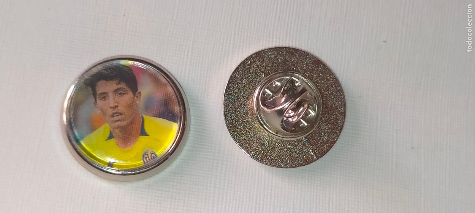 Collection pins: PIN REDONDO METAL - FUTBOL EQUIPO COMPONENTE JUGADOR f&uacute;tbol CLUB villareal