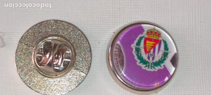 Sammlung von Pins: PIN REDONDO METAL - FUTBOL EQUIPO COMPONENTE JUGADOR f&uacute;tbol CLUB valladolid escudo