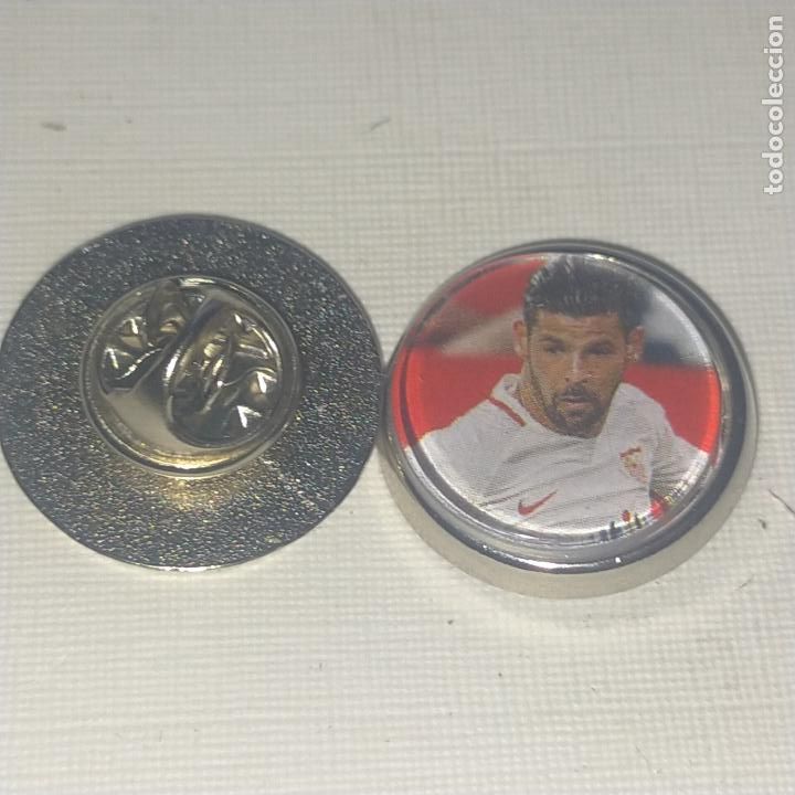 Collection pins: PIN REDONDO METAL - FUTBOL EQUIPO COMPONENTE JUGADOR f&uacute;tbol CLUB sevilla