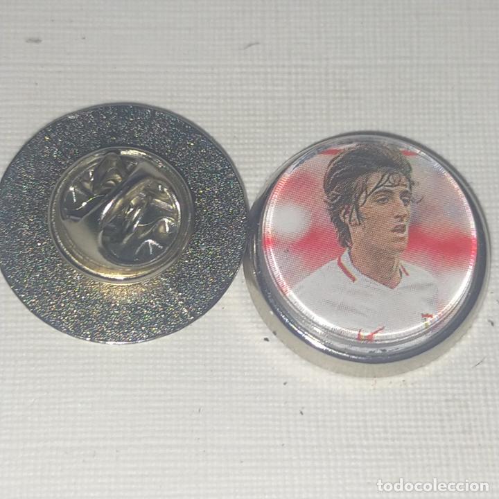 Collection pins: PIN REDONDO METAL - FUTBOL EQUIPO COMPONENTE JUGADOR f&uacute;tbol CLUB sevilla