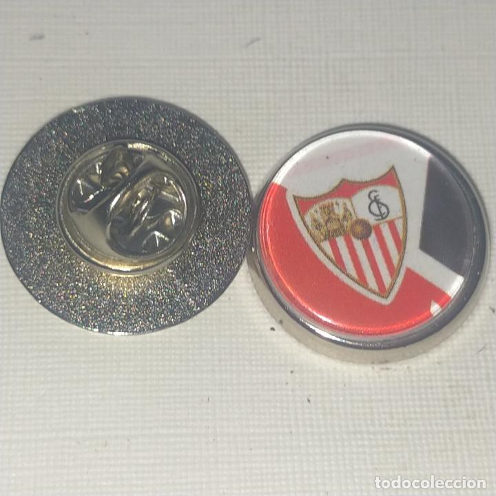 Pins de colecci&oacute;n: PIN REDONDO METAL - FUTBOL EQUIPO COMPONENTE JUGADOR f&uacute;tbol CLUB sevilla