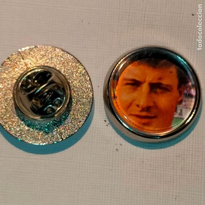 Sammlung von Pins: PIN REDONDO METAL - FUTBOL EQUIPO COMPONENTE JUGADOR f&uacute;tbol CLUB OSASUNA