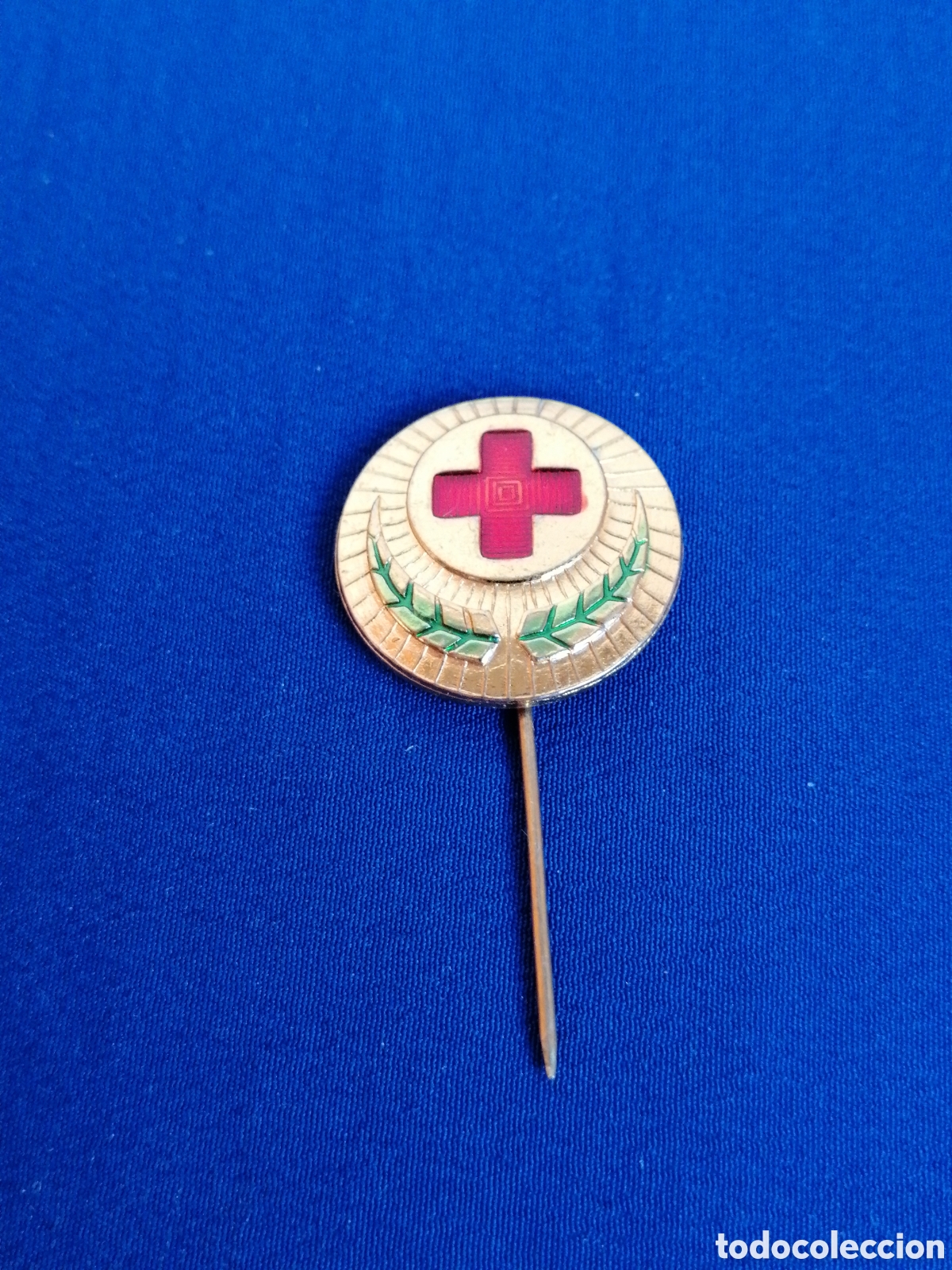 Pins de cole&ccedil;&atilde;o: CRUZ ROJA INSIGNIA DE ALFILER ANTIGUA