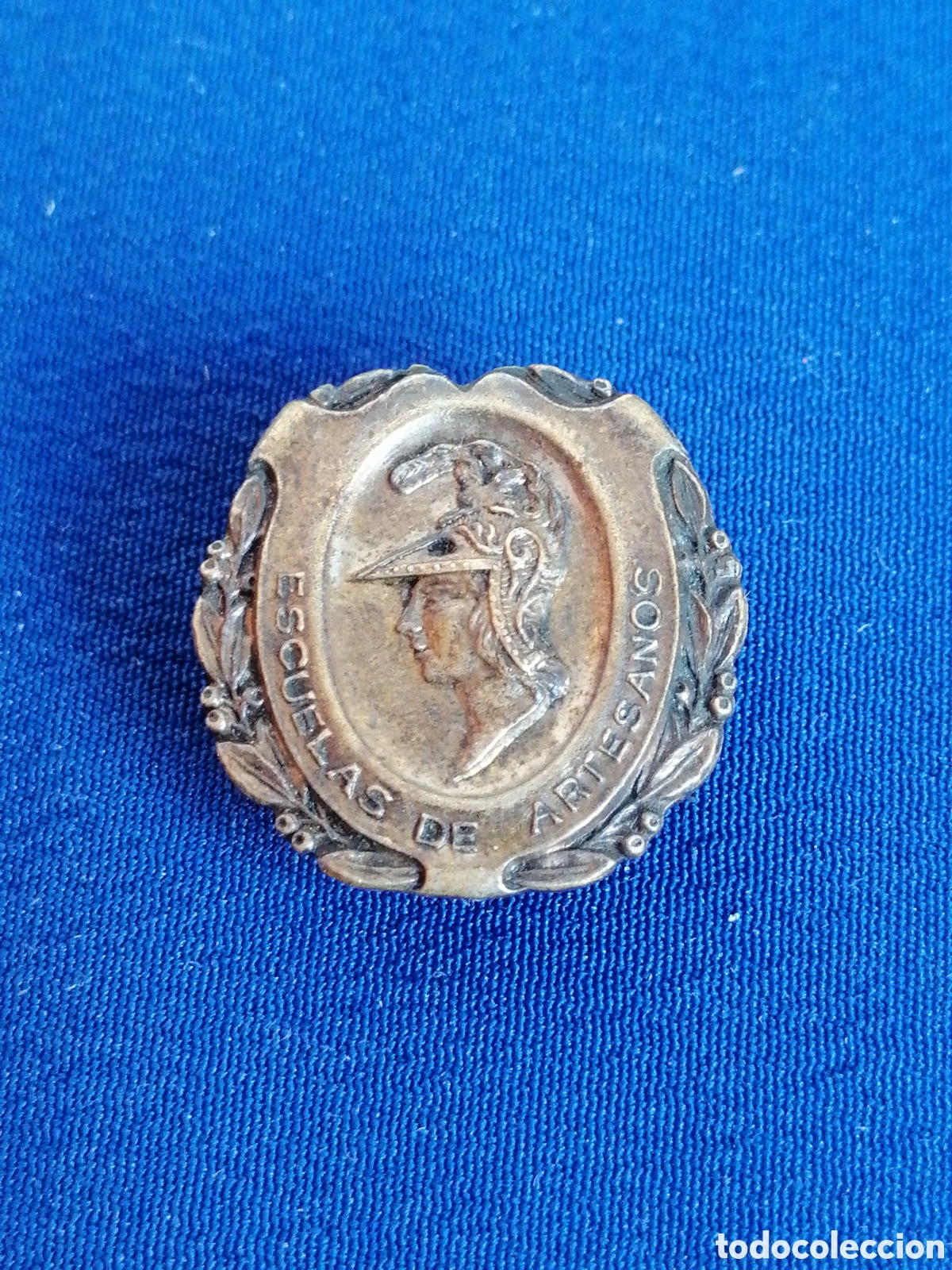Pins de cole&ccedil;&atilde;o: ESCUELAS DE ARTESANOS VALENCIA INSIGNIA DE OJAL ANTIGUA