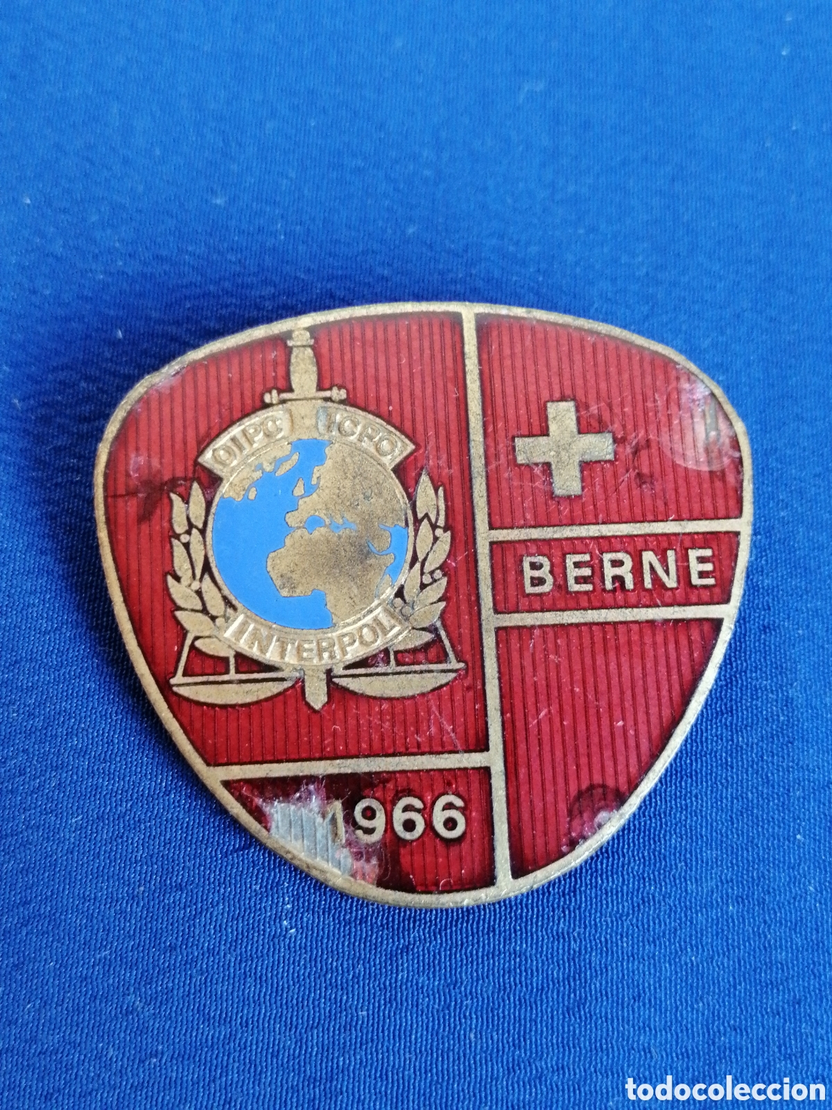 Sammlung von Pins: INTERPOL SUIZA INSIGA DE ALFILER A&Ntilde;O 1966 ANTIGUA