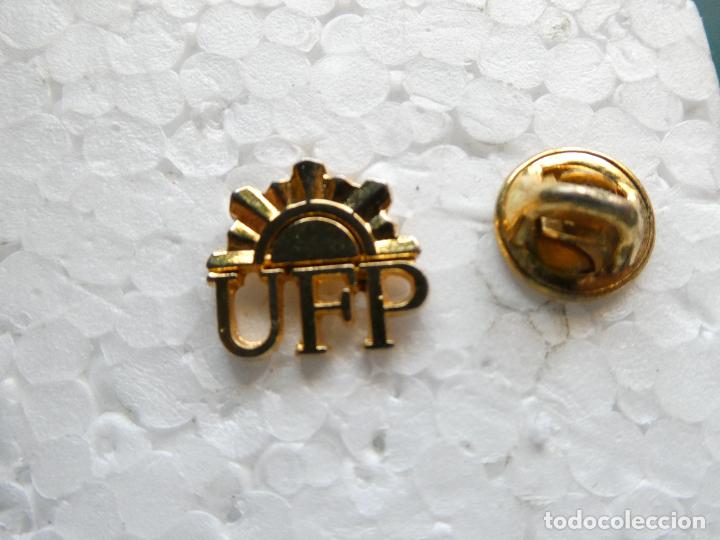 Collection pins: PIN POL&Iacute;TICO SINDICAL POLICIAL. UFP UNI&Oacute;N FEDERAL DE POLIC&Iacute;A