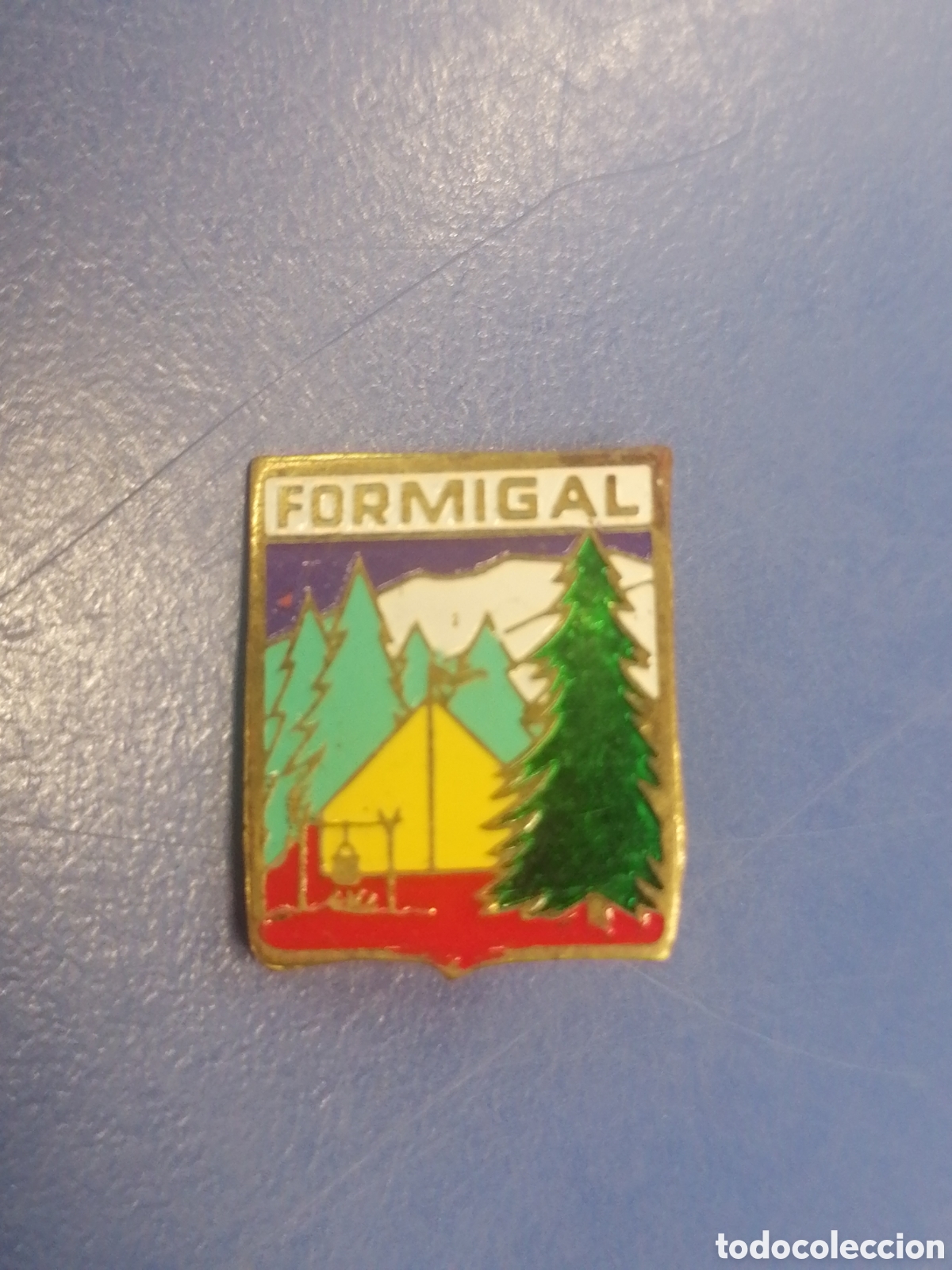 Pins de colecci&oacute;n: Pin estaci&oacute;n de esqu&iacute; Formigal pintipo insignia tipo imperdible