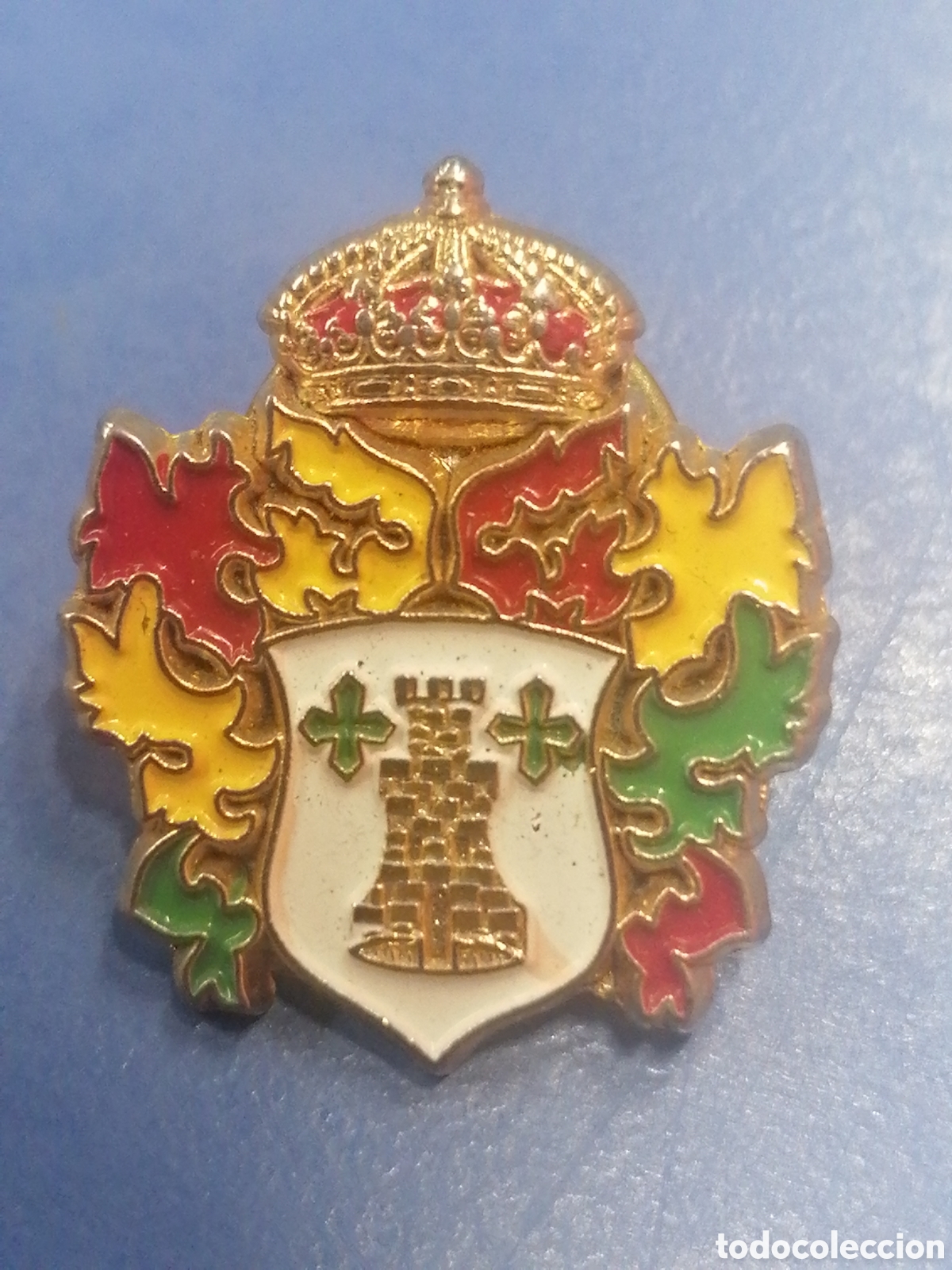 Collection pins: Escudo her&aacute;ldico PIN municipio poblaci&oacute;n
