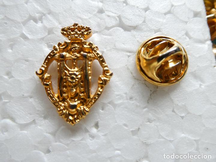Sammlung von Pins: PIN RELIGIOSO SEMANA SANTA DE M&Aacute;LAGA. DESCENDIMIENTO. HER&Aacute;LDICA COFRAD&Iacute;AS HERMANDADES DE PASI&Oacute;N