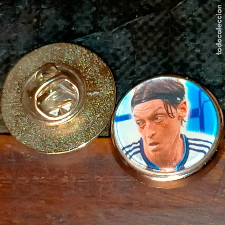 Sammlung von Pins: PIN REDONDO METAL - FUTBOL CLUB JUGADOR EQUIPO - f&uacute;tbol real Madrid
