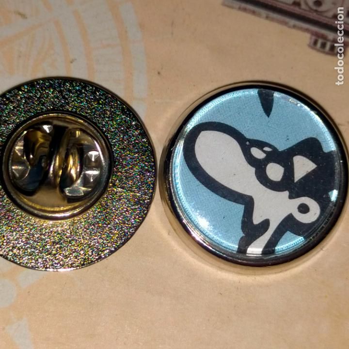 Pins de colecci&oacute;n: pin redondo metal - HUMOR FORGES