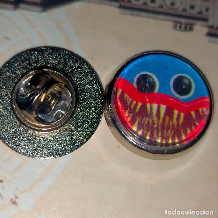Pins de cole&ccedil;&atilde;o: pin redondo metal - Huggy Wuggys PERSONAJES DE POPPY , MONSTRUOS DIBUJOS ANIMADOS .