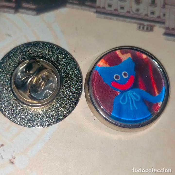 Pins e Spille di collezione: pin redondo metal - Huggy Wuggys PERSONAJES DE POPPY , MONSTRUOS DIBUJOS ANIMADOS .