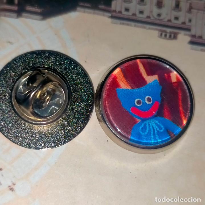 Sammlung von Pins: pin redondo metal - Huggy Wuggys PERSONAJES DE POPPY , MONSTRUOS DIBUJOS ANIMADOS .