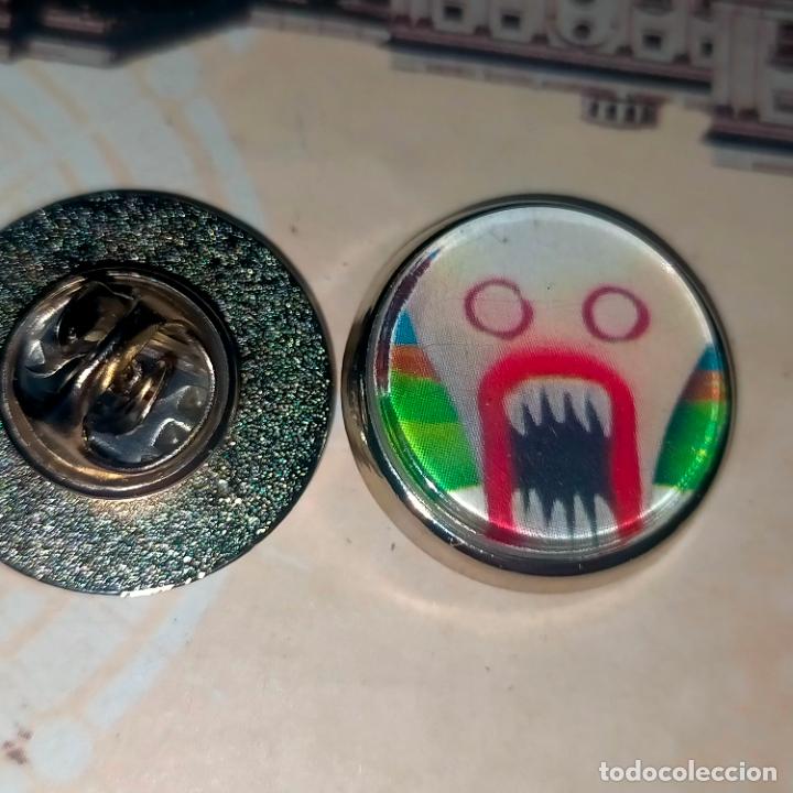 Pins de cole&ccedil;&atilde;o: pin redondo metal - Huggy Wuggys PERSONAJES DE POPPY , MONSTRUOS DIBUJOS ANIMADOS .